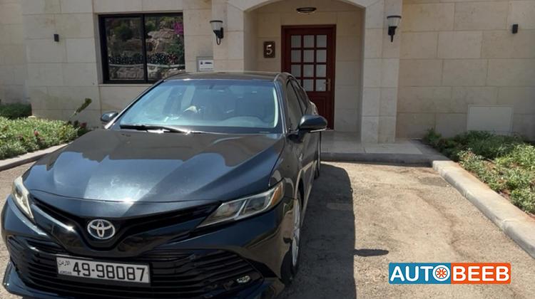 Toyota Camry 2019