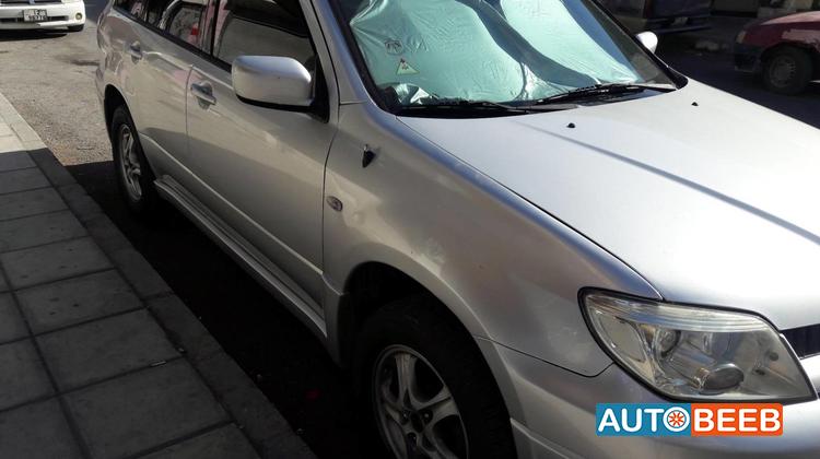 Mitsubishi Outlander 2003