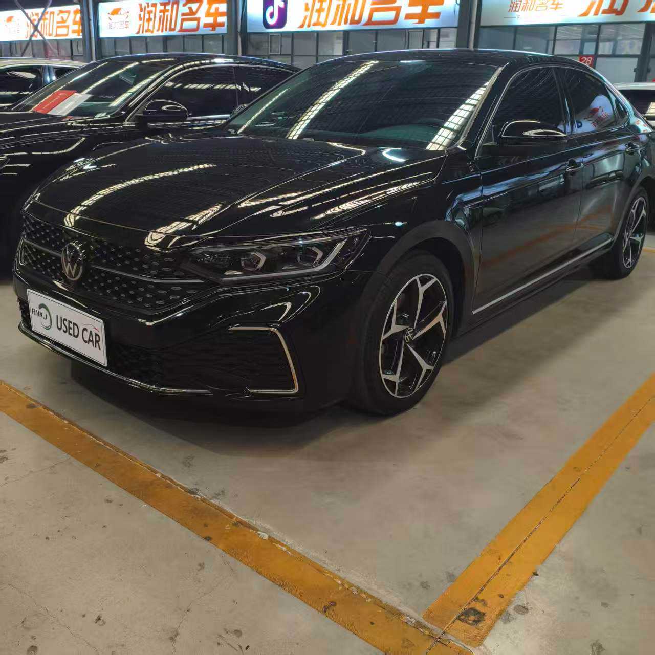 Volkswagen Passat 2024