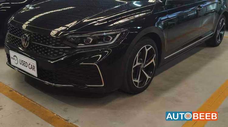 Volkswagen Passat 2024