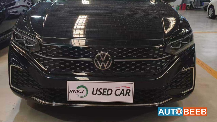 Volkswagen Passat 2024