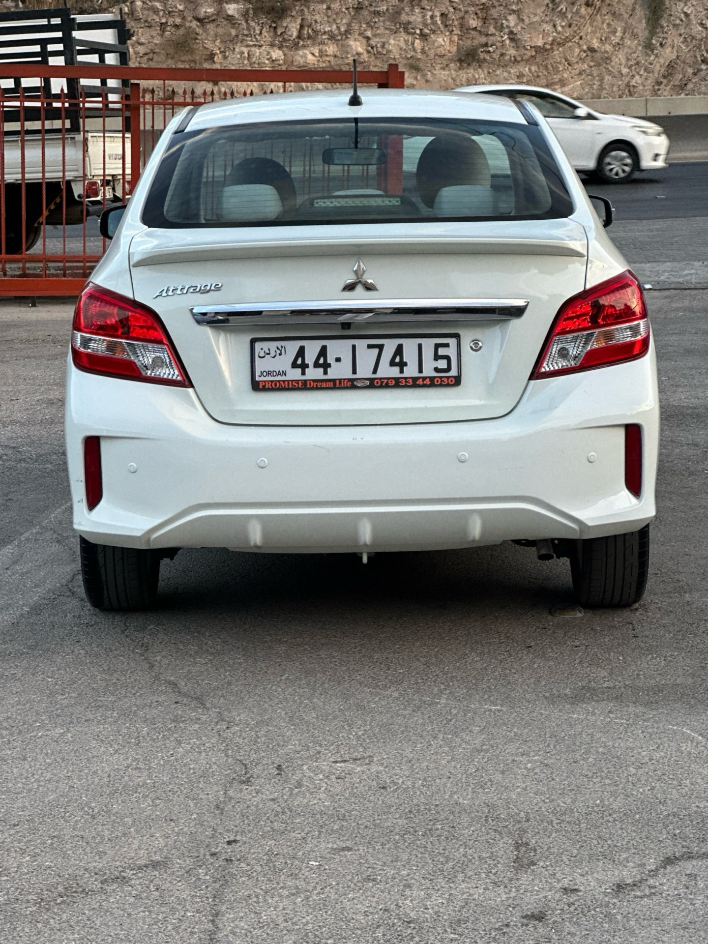 Mitsubishi Attrage 2023