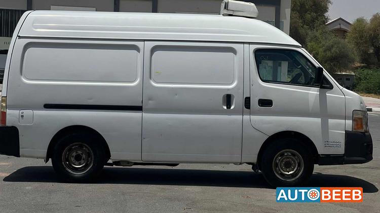 Minivan Nissan 2009