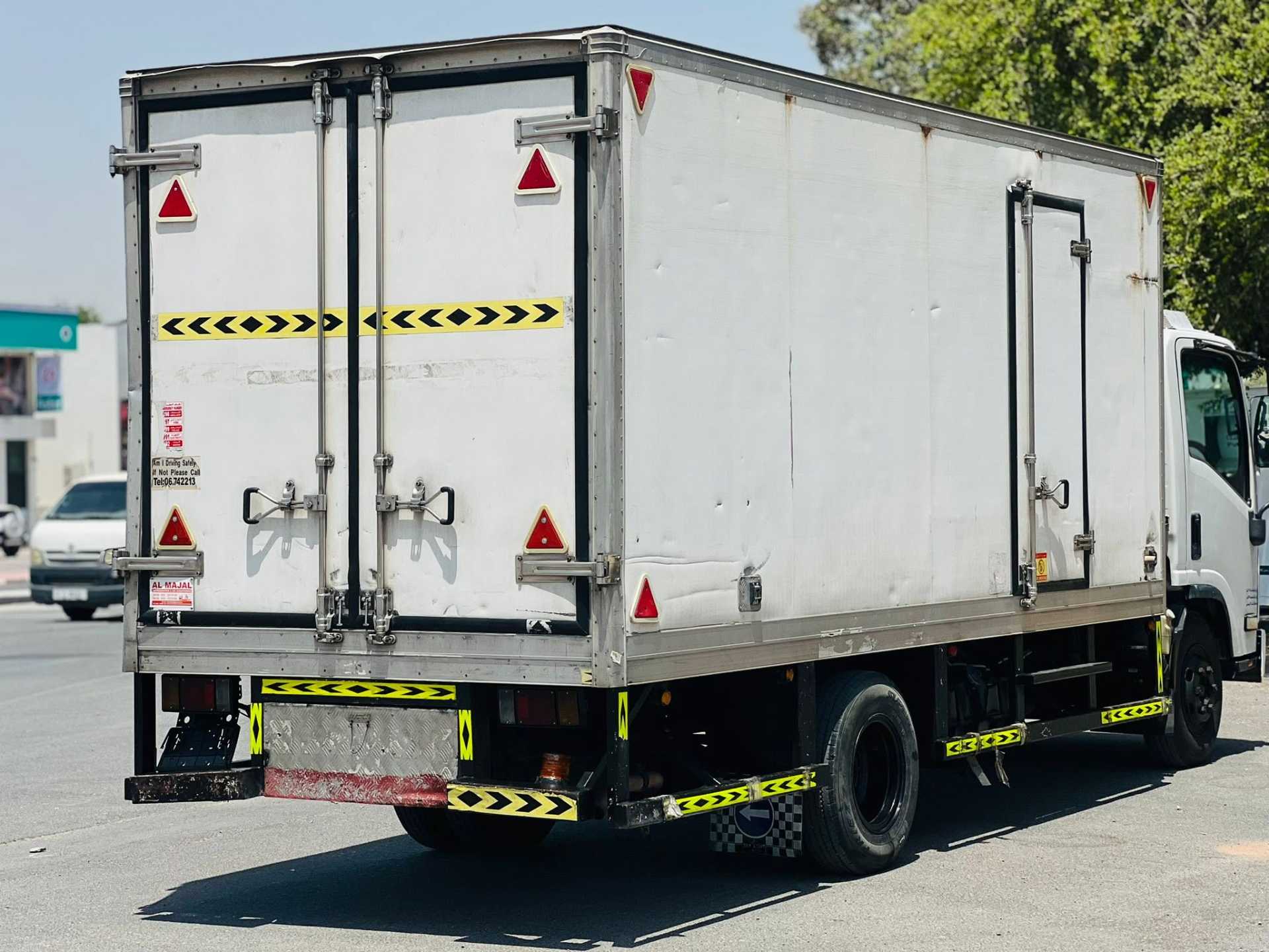 Box Isuzu 2011