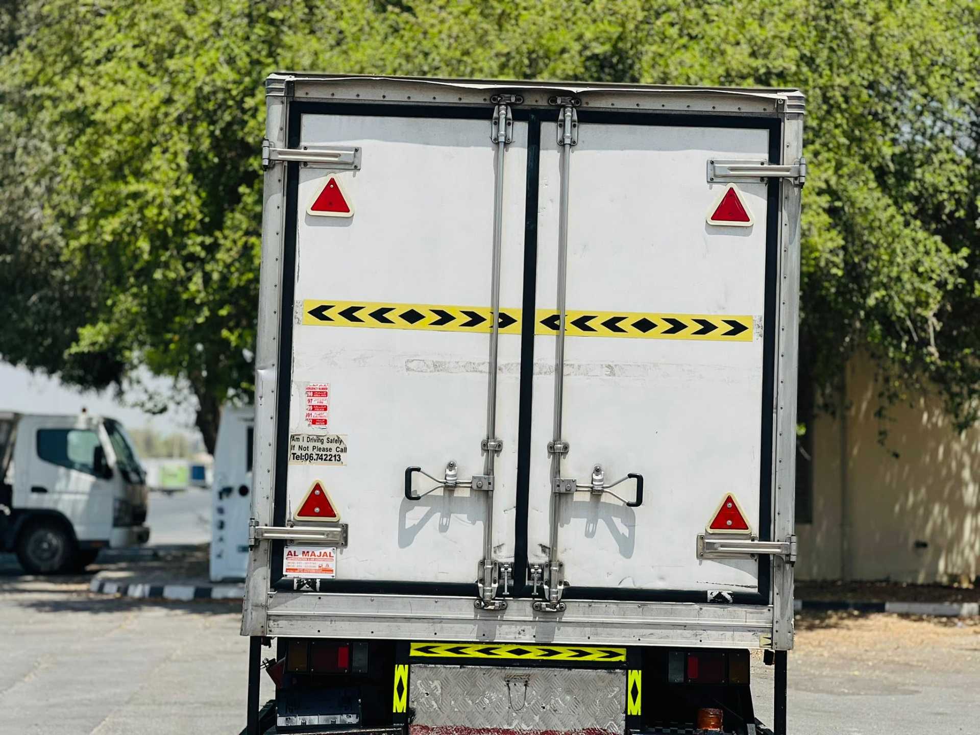 Box Isuzu 2011