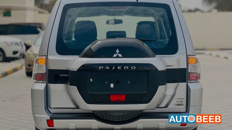 Mitsubishi Pajero 2017