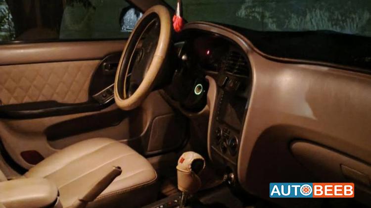 Hyundai Elantra 2002