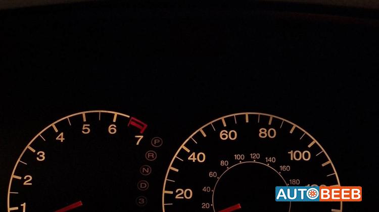 Hyundai Elantra 2002