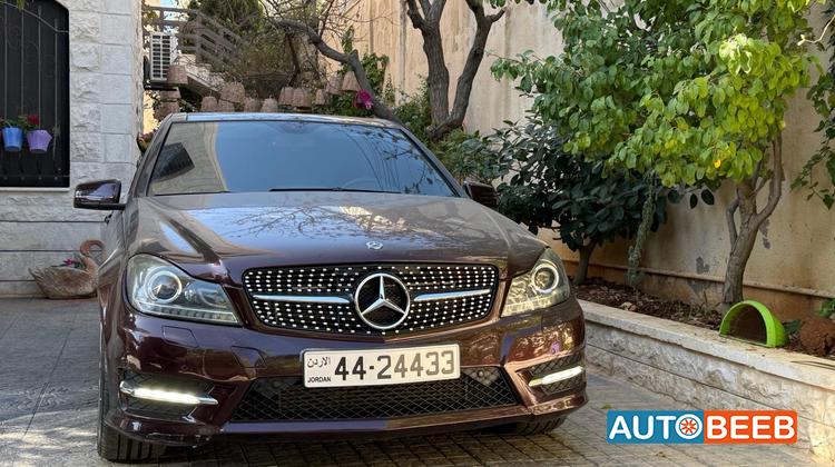 مرسيدس بنز C200 2009