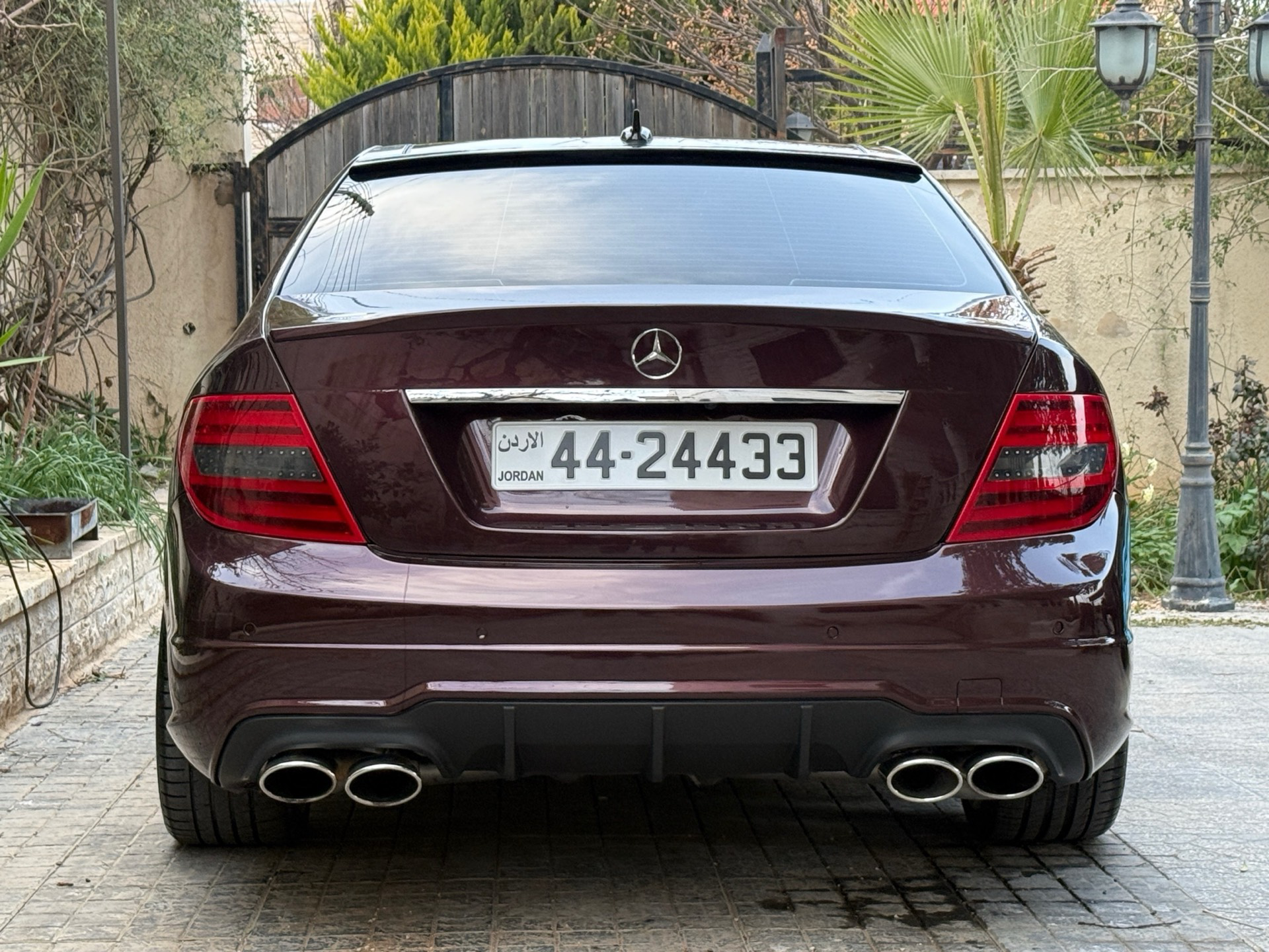 مرسيدس بنز C200 2009