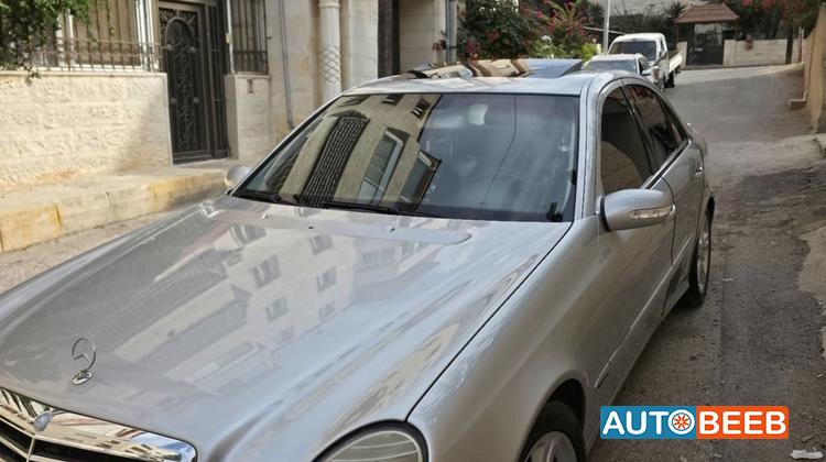 مرسيدس بنز E200 2005