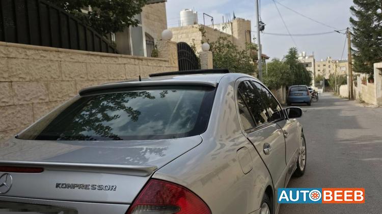 مرسيدس بنز E200 2005