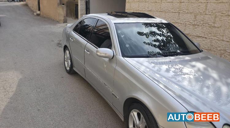 مرسيدس بنز E200 2005