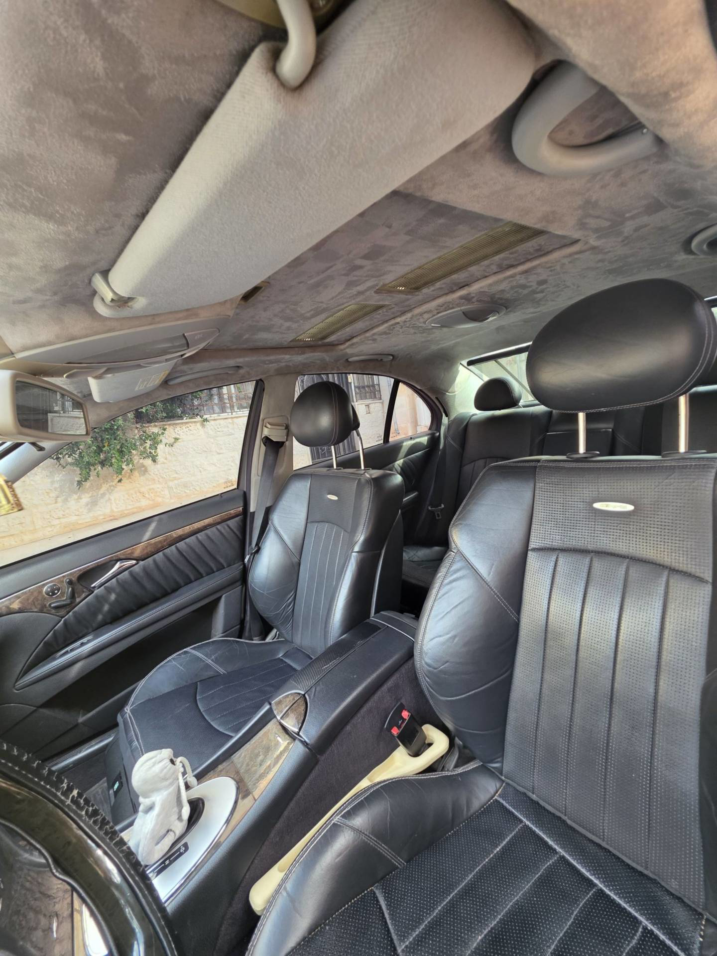 مرسيدس بنز E200 2005