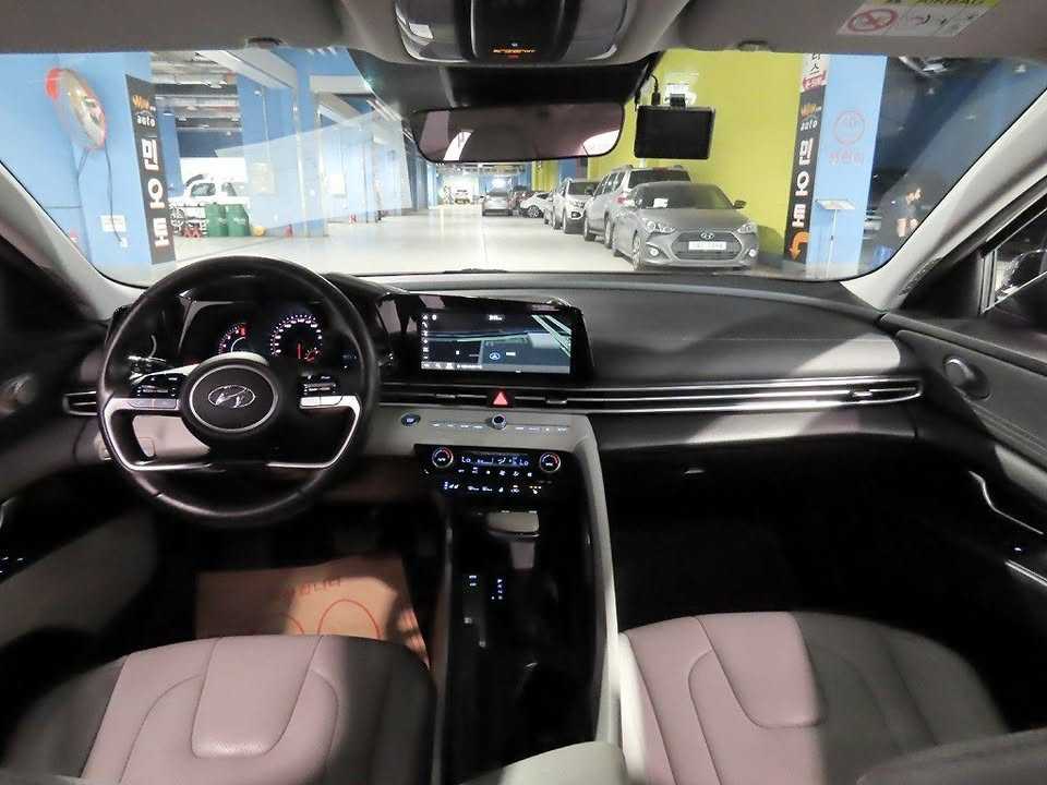 هيونداي افانتي 2021