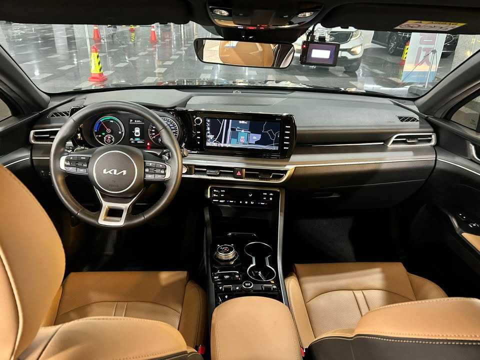 KIA K5 2023