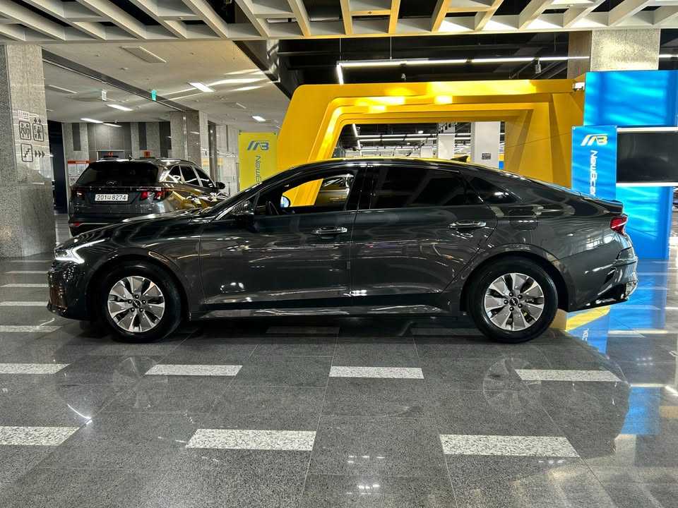 KIA K5 2023