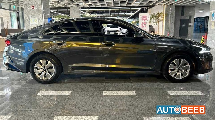 KIA K5 2023
