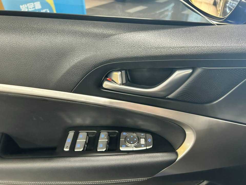 جينيسيس G70 2023