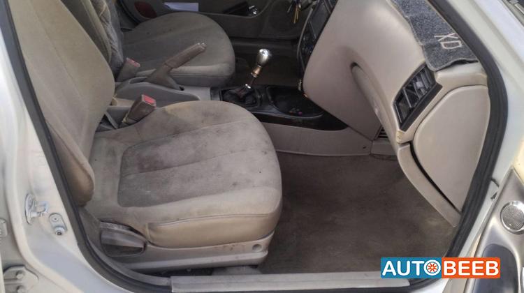Hyundai Avante 2002
