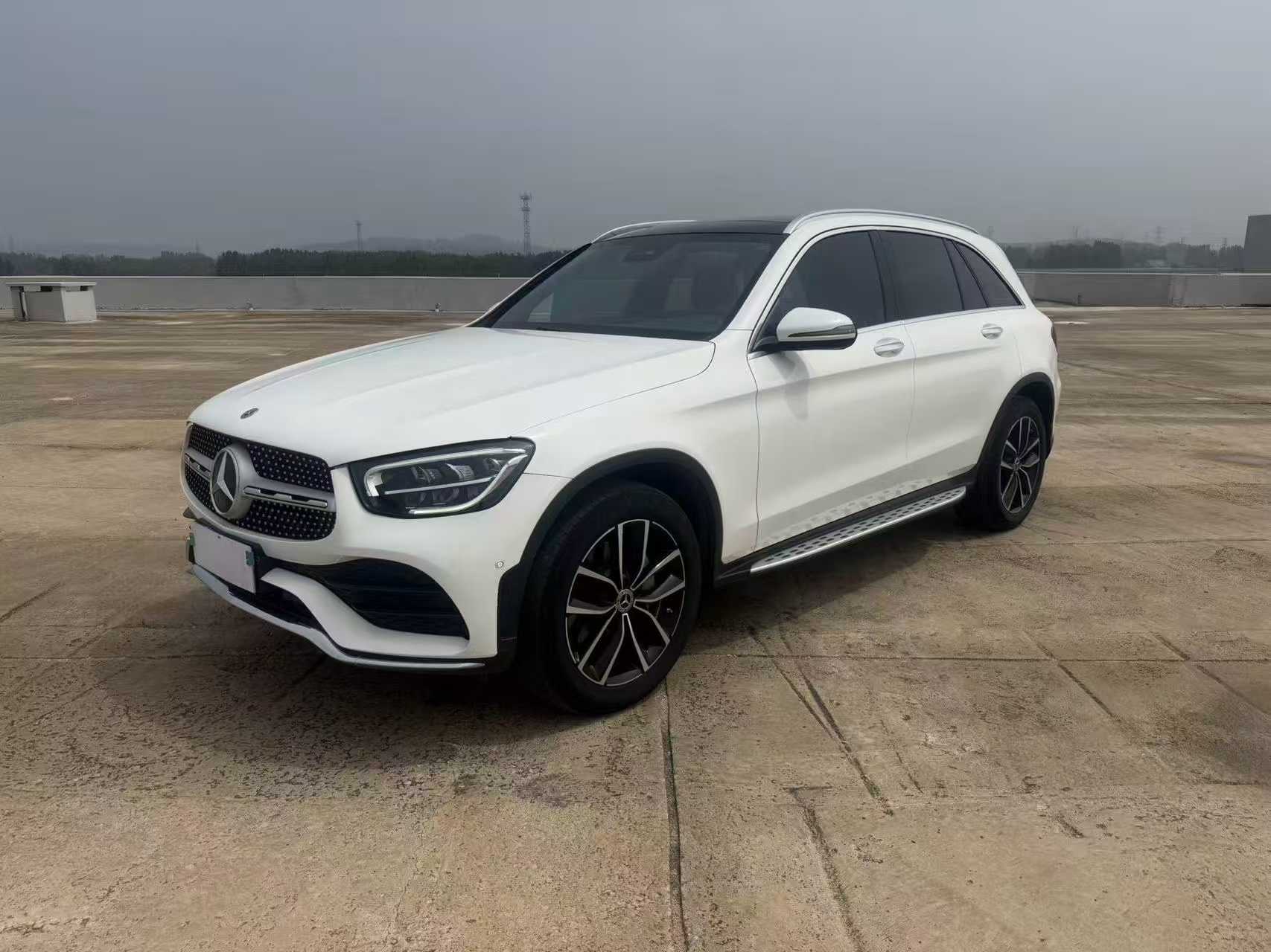 Mercedes Benz GLC300 2021