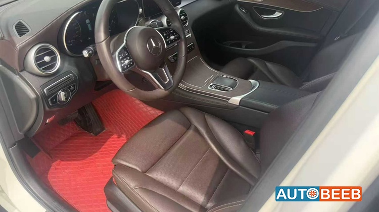 Mercedes Benz GLC300 2021