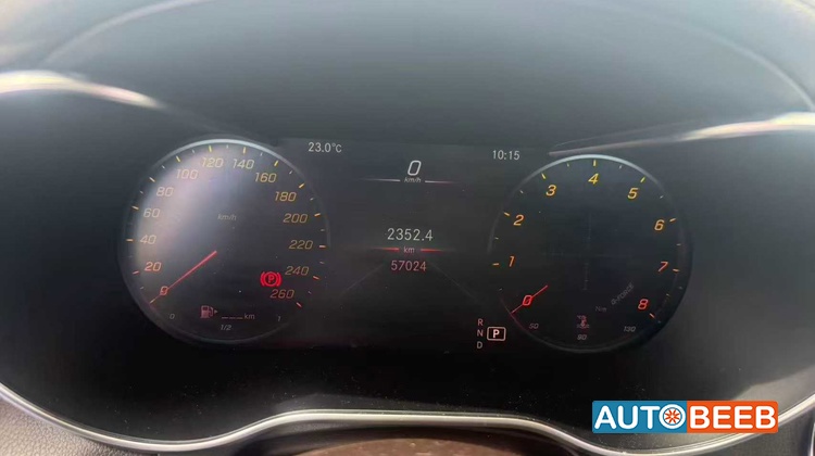 Mercedes Benz GLC300 2021
