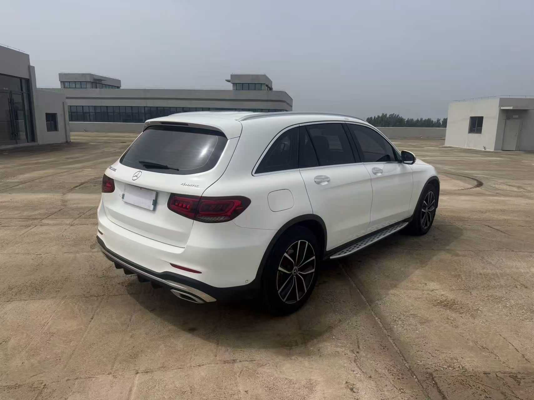 Mercedes Benz GLC300 2021