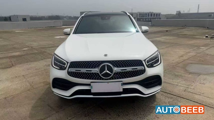 Mercedes Benz GLC300 2021