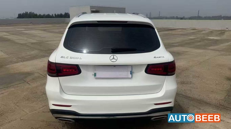 Mercedes Benz GLC300 2021