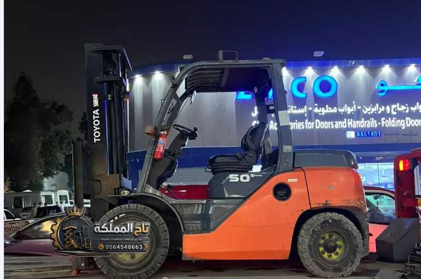 رافعة شوكية تويوتا 2024