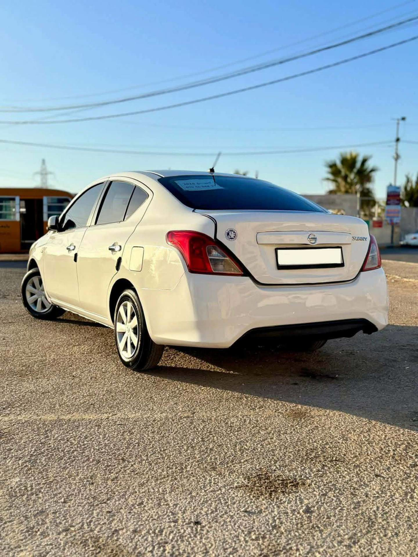 نيسان صني 2016