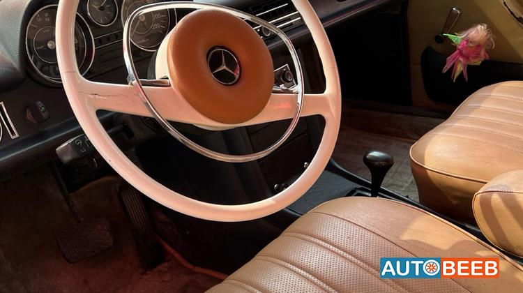 Mercedes Benz E200 1975