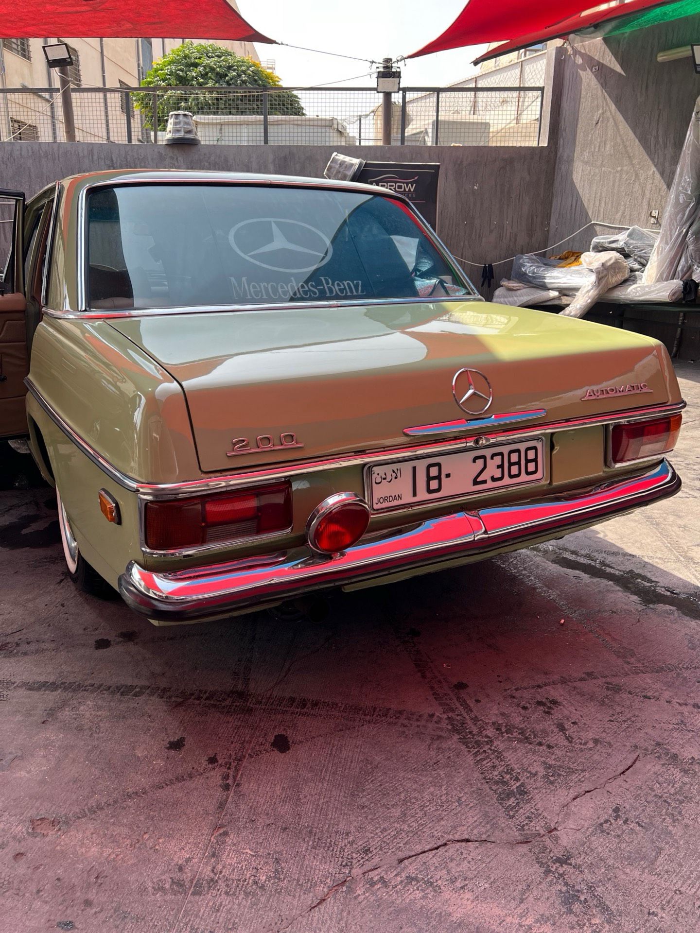 Mercedes Benz E200 1975