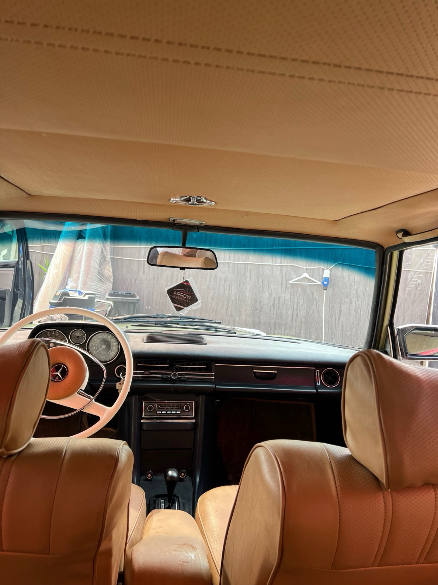 Mercedes Benz E200 1975