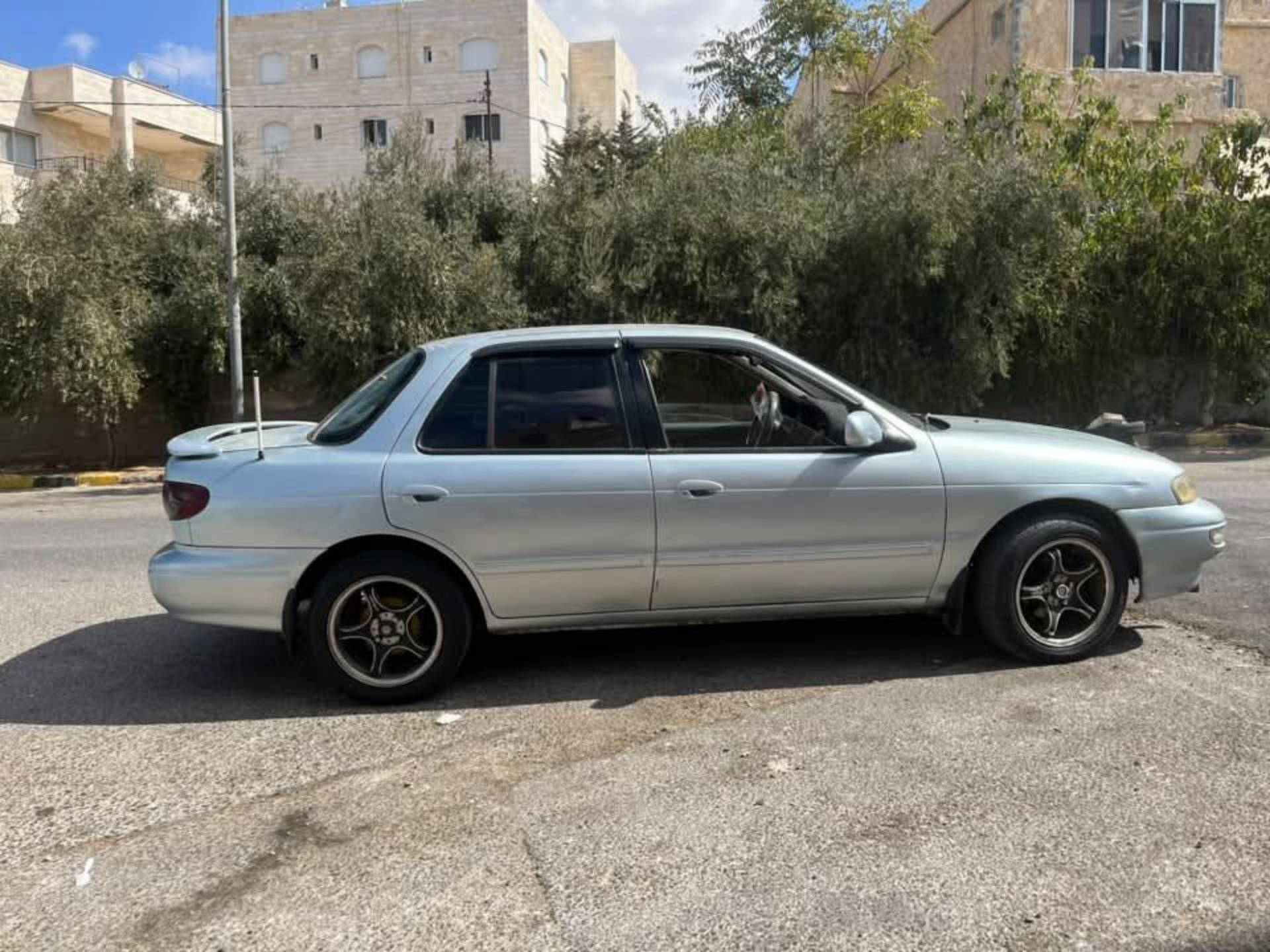 كيا سيفيا 1995
