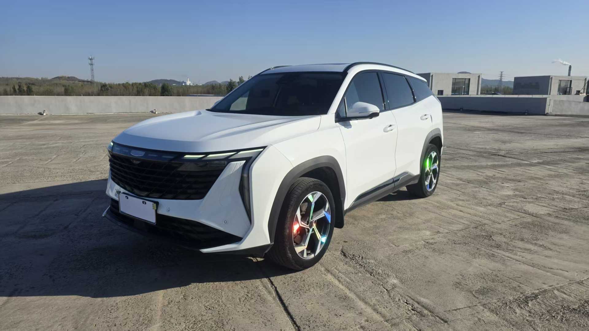 جيلي بويوي 2023