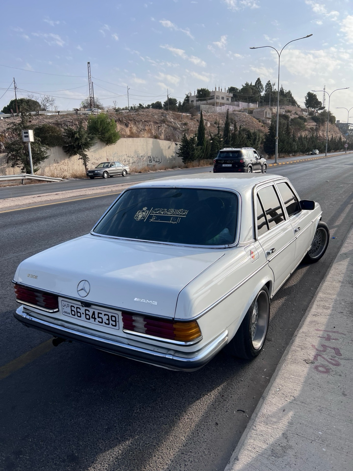 مرسيدس بنز E230 1977