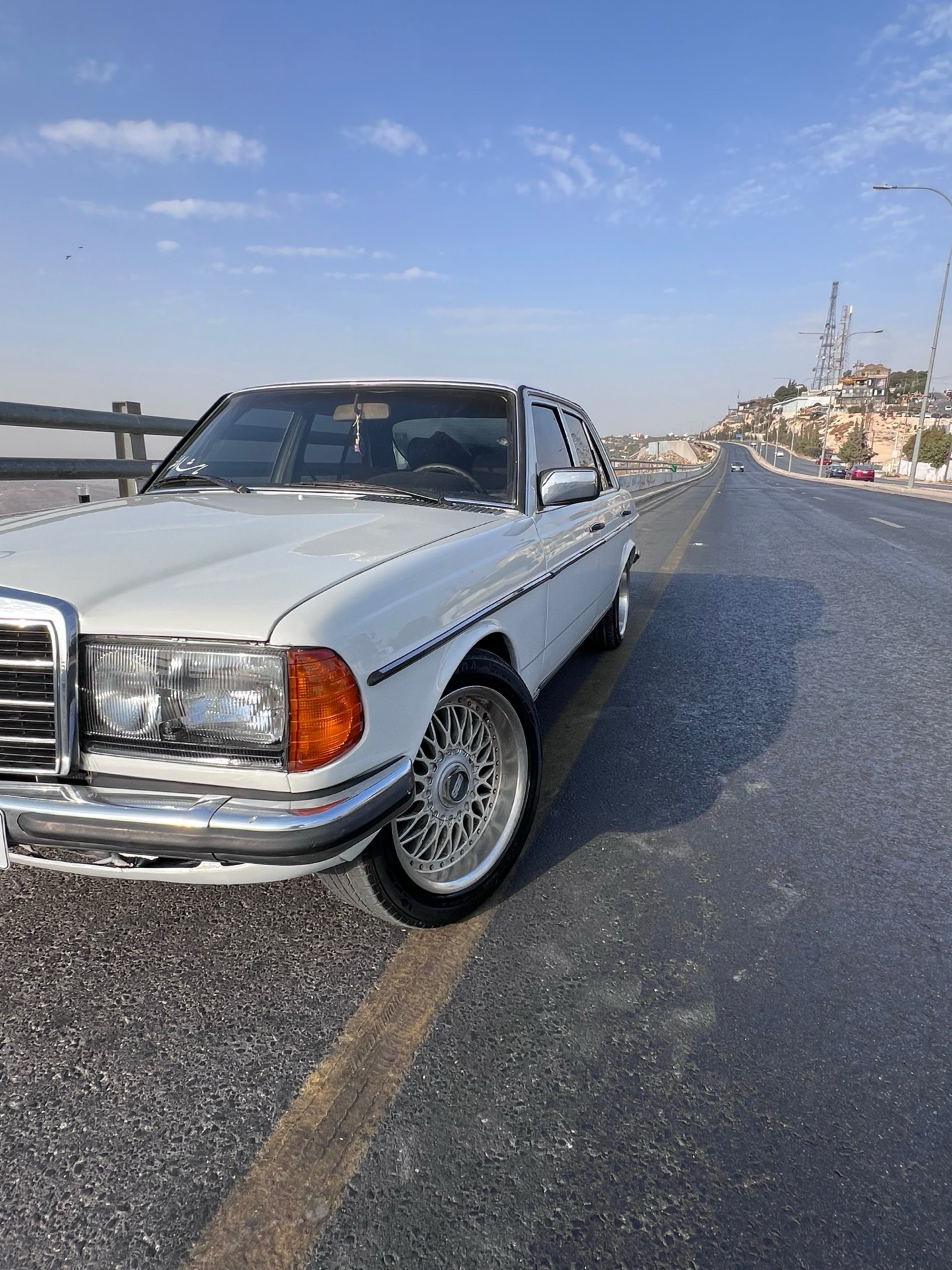مرسيدس بنز E230 1977