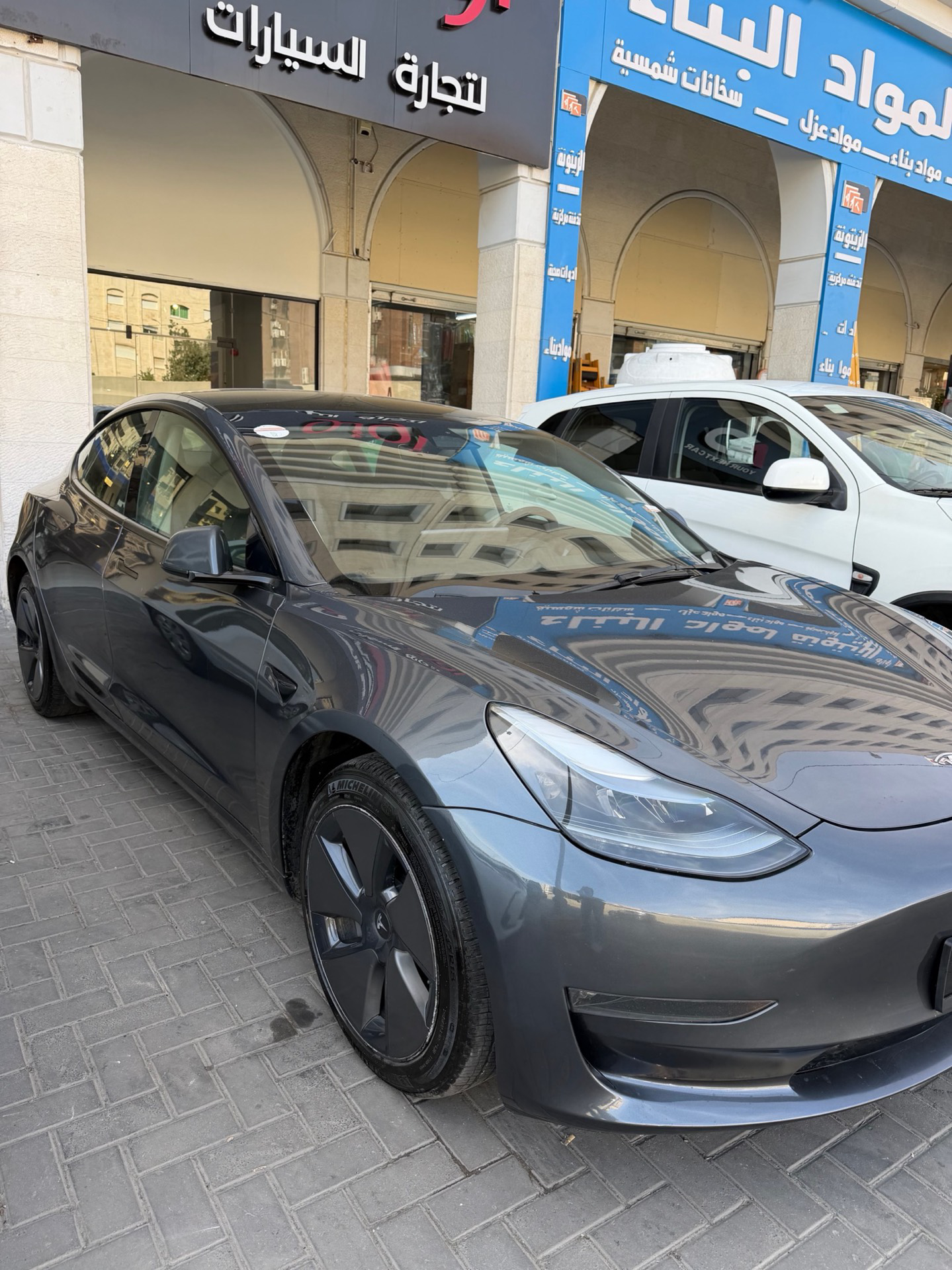 Tesla 3 2023