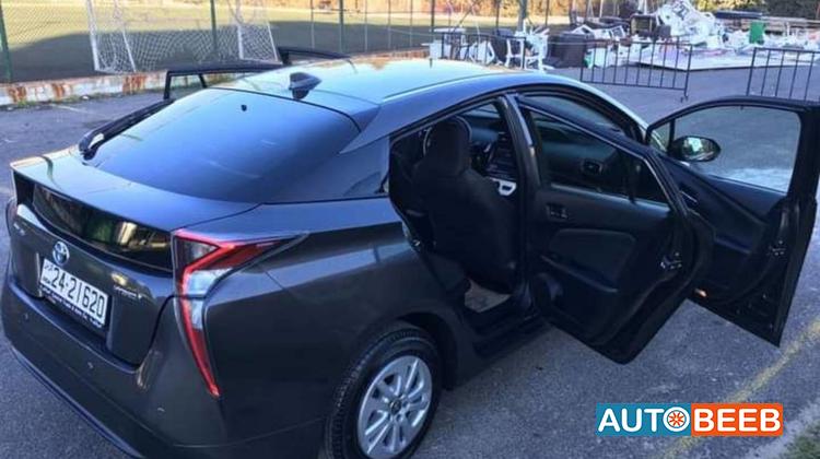 Toyota Prius 2018