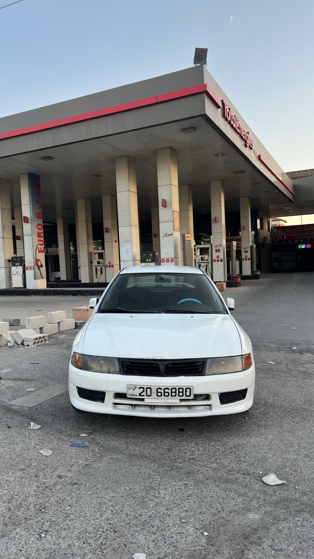 ميتسوبيشي لانسر 1999