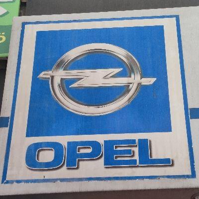 Hassan AlFalouji for Opel Car Parts